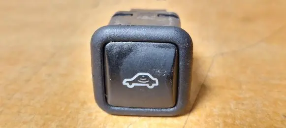Skoda Fabia Mk2 (5J) Alarm switch 5j0962109