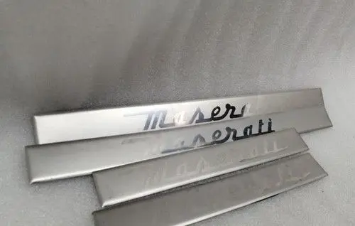 Maserati GranTurismo Sill