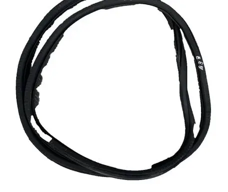 Renault Captur II Rear door rubber seal (on body) 