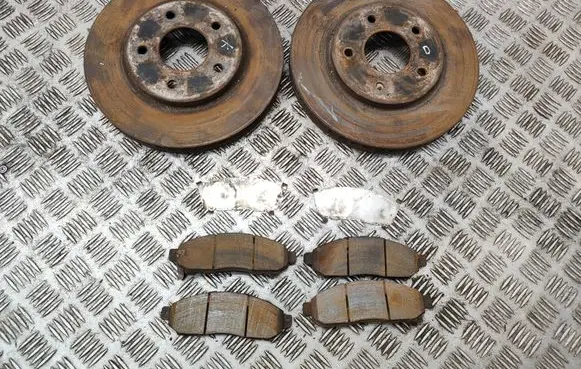 Nissan Leaf I (ZE0) Front brake disc