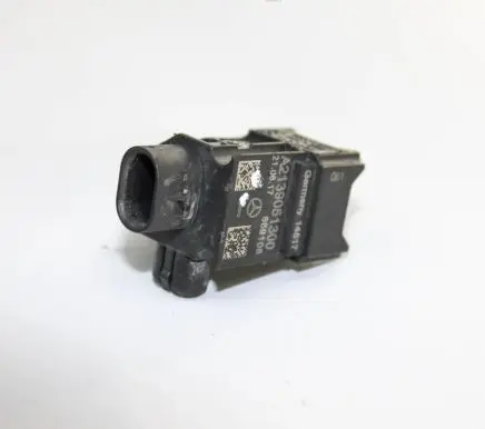 Mercedes-Benz GLC X253 C253 Airbag deployment crash/impact sensor A2139051300