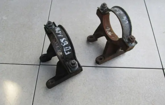 Volvo V50 Driveshaft support bearing bracket 4M513K305EA