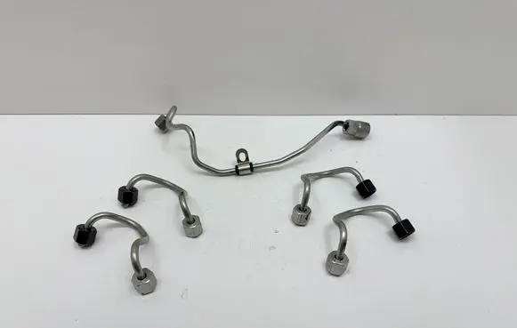 Volvo XC60 Fuel injector supply line/pipe 31405314 31303505 31303504