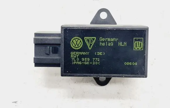 Volkswagen Touareg I Seat heating relay 7L0959772