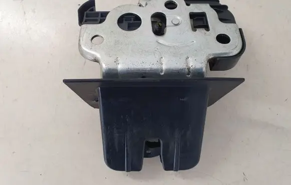 Audi A6 S6 C7 4G Tailgate/trunk/boot lock/catch/latch 8K9827505A