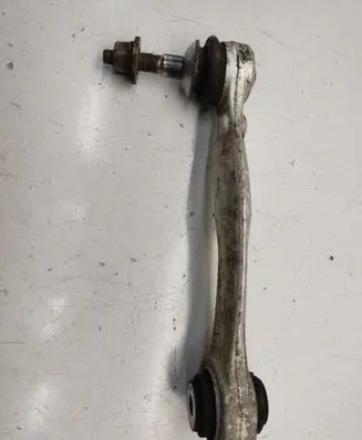 Rear control arm
