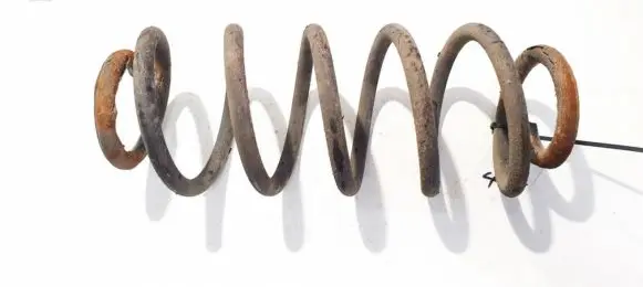 Toyota Auris 150 Rear coil spring