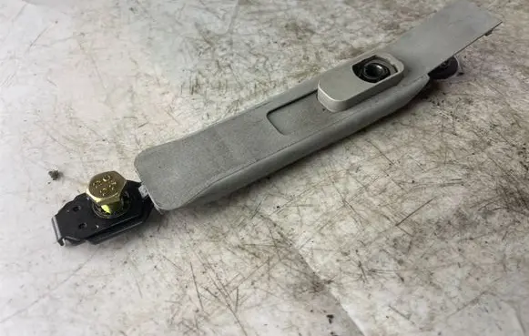 Mitsubishi Pajero Sport I Seat belt height adjuster 