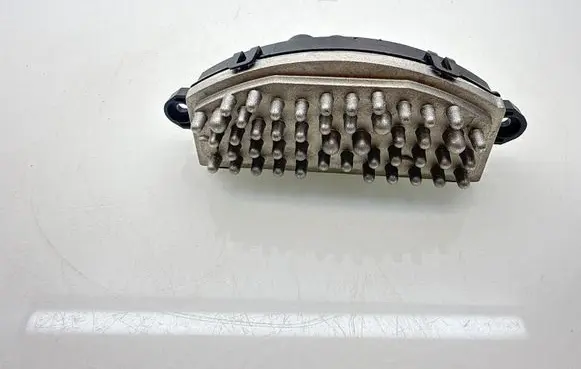 Volkswagen Golf VIII Heater blower motor/fan resistor 5WA907521