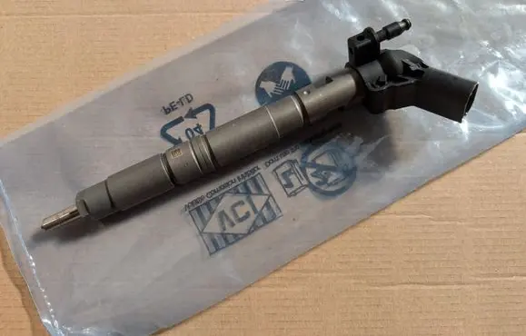 Audi A4 S4 B8 8K Fuel injector 0445115086-SD