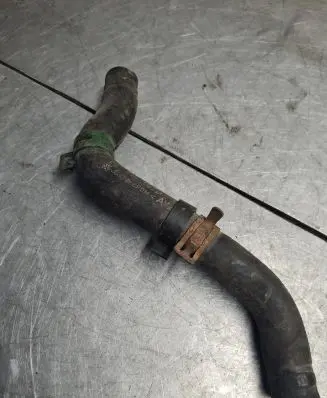 Volkswagen Transporter - Caravelle T4 Engine coolant pipe/hose 701819437D