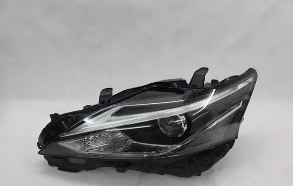 Lexus CT 200H Headlight/headlamp