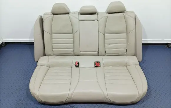 Peugeot 508 RXH Second row seats 
