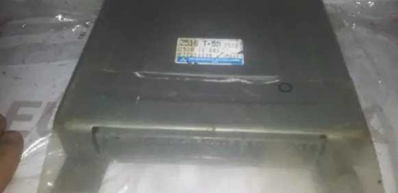Mazda 323 Engine control unit/module Z51818881