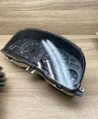 Ford Mondeo MK I Speedometer (instrument cluster) 93BB10849CEB 94BP10C956DA