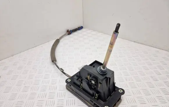 Renault Clio IV Gear shifter/selector 341083971R 111192321 2015S8F