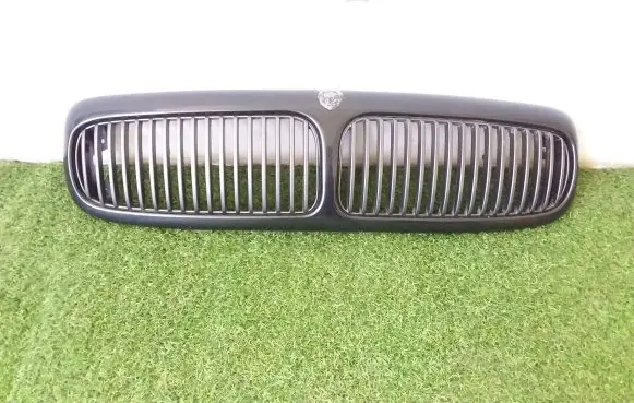 Jaguar XJ X308 Front bumper upper radiator grill HNC5504BB 94401
