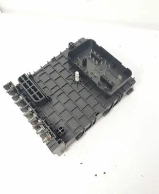 Volkswagen PASSAT B6 Fuse module 3C0937125 63592777