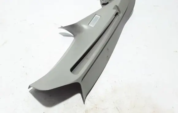 BMW 5 F10 F11 (D)pillar trim (top) 9169785