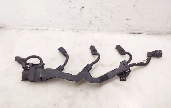 Toyota Camry VIII XV70 Fuel injector wires 8212533