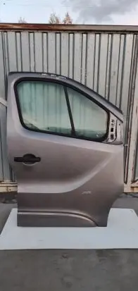 Opel Vivaro Front door
