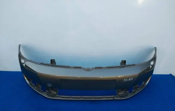 Volkswagen Golf VI Front bumper 5M0807221N