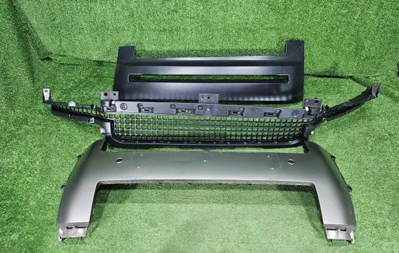 Land Rover Defender Front bumper lower grill