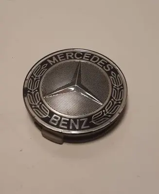 Mercedes-Benz E W124 Original wheel cap A1704000025