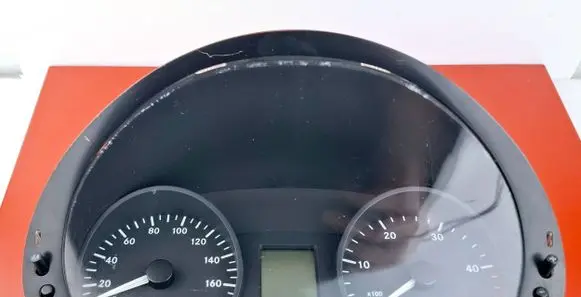Mercedes-Benz Sprinter W906 Speedometer (instrument cluster) A9065420101