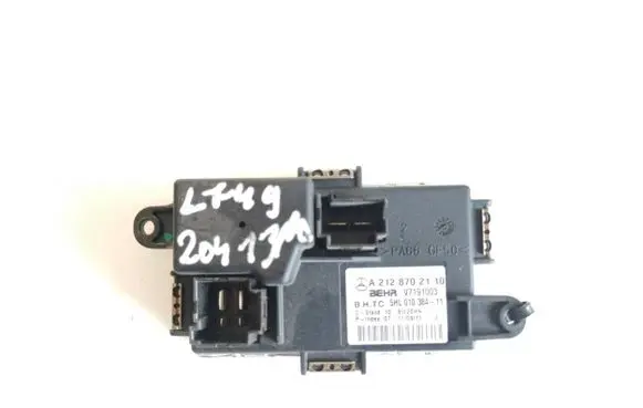 Mercedes-Benz E W212 Heater blower motor/fan resistor A2128702110 5HL01038411 V7191003