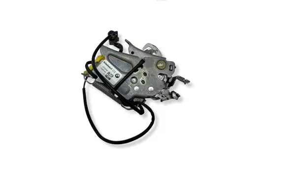 BMW 1 F40 Engine bonnet/hood lock/catch 7468349 746834911