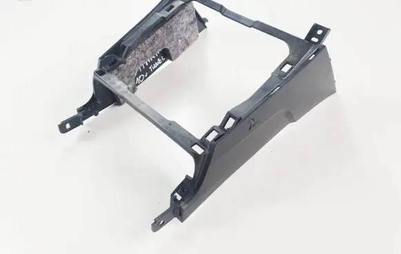 Suzuki Grand Vitara II Centre console side trim front 