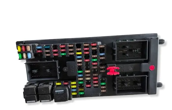 Land Rover Range Rover Sport L320 Fuse module AH2214F041BFRANGE AH2214F041BF 519329627