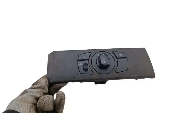 BMW 5 E60 E61 Light switch 6953735