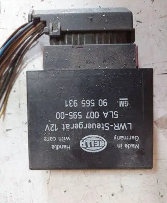 Opel Omega B1 Headlight ballast module Xenon 5LA00759500 90565931