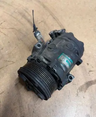 Opel Meriva A Air conditioning (A/C) compressor (pump) 02704907362