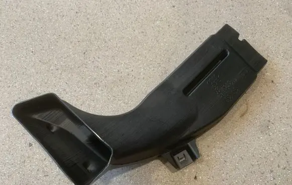Audi e-tron Cabin air duct channel 4KE819830