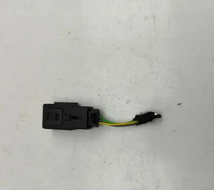Skoda Yeti (5L) AUX in-socket connector 5Q0035724