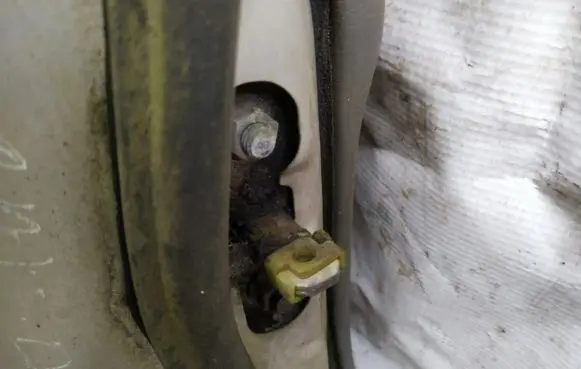 Mazda 626 Front door check strap stopper 