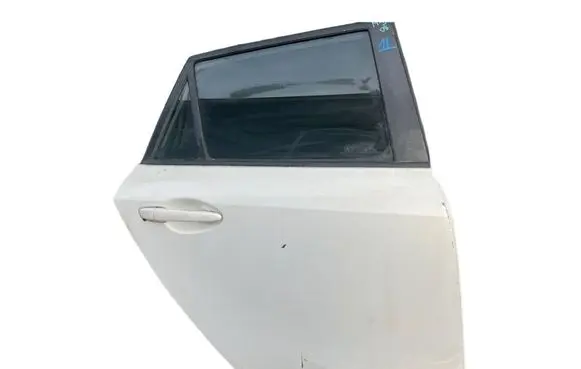 Mazda 3 II Rear door