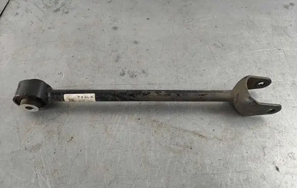 Tesla Model Y Rear control arm 104444100f