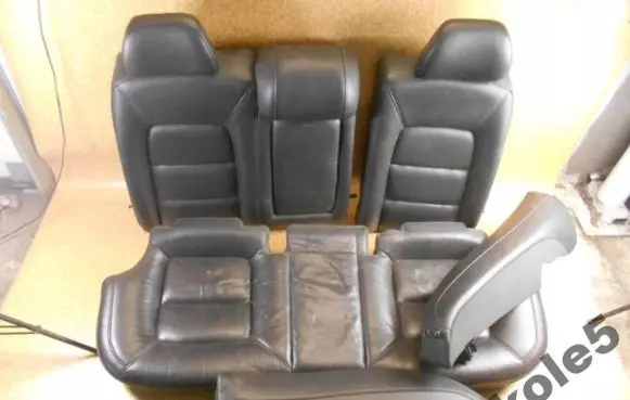 Volvo S80 Second row seats 