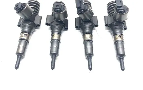 Mitsubishi Grandis Fuel injectors set 03G130073G
