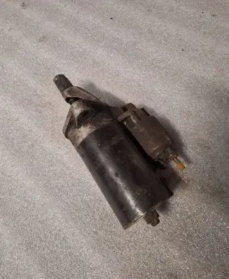 Audi A6 S6 C5 4B Starter motor
