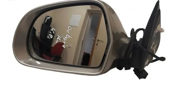 Skoda Octavia Mk2 (1Z) Front door electric wing mirror 020989
