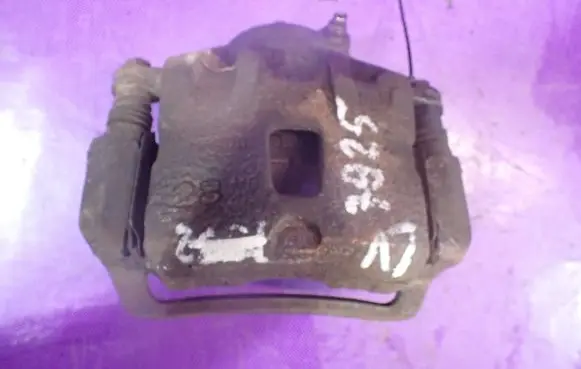 Hyundai Tucson JM Front brake caliper