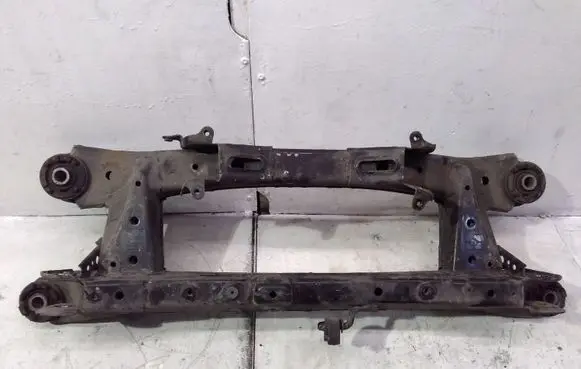 Lexus CT 200H Rear subframe 