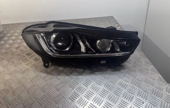 Jaguar XE Headlight/headlamp 