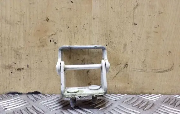 Opel Antara Tailgate/trunk/boot hinge