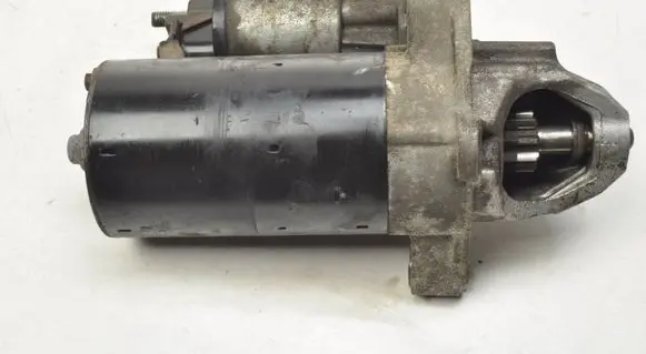Skoda Superb B5 (3U) Starter motor 075911023D